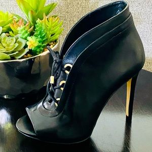 GUESS Aimey Black Leather High Heel